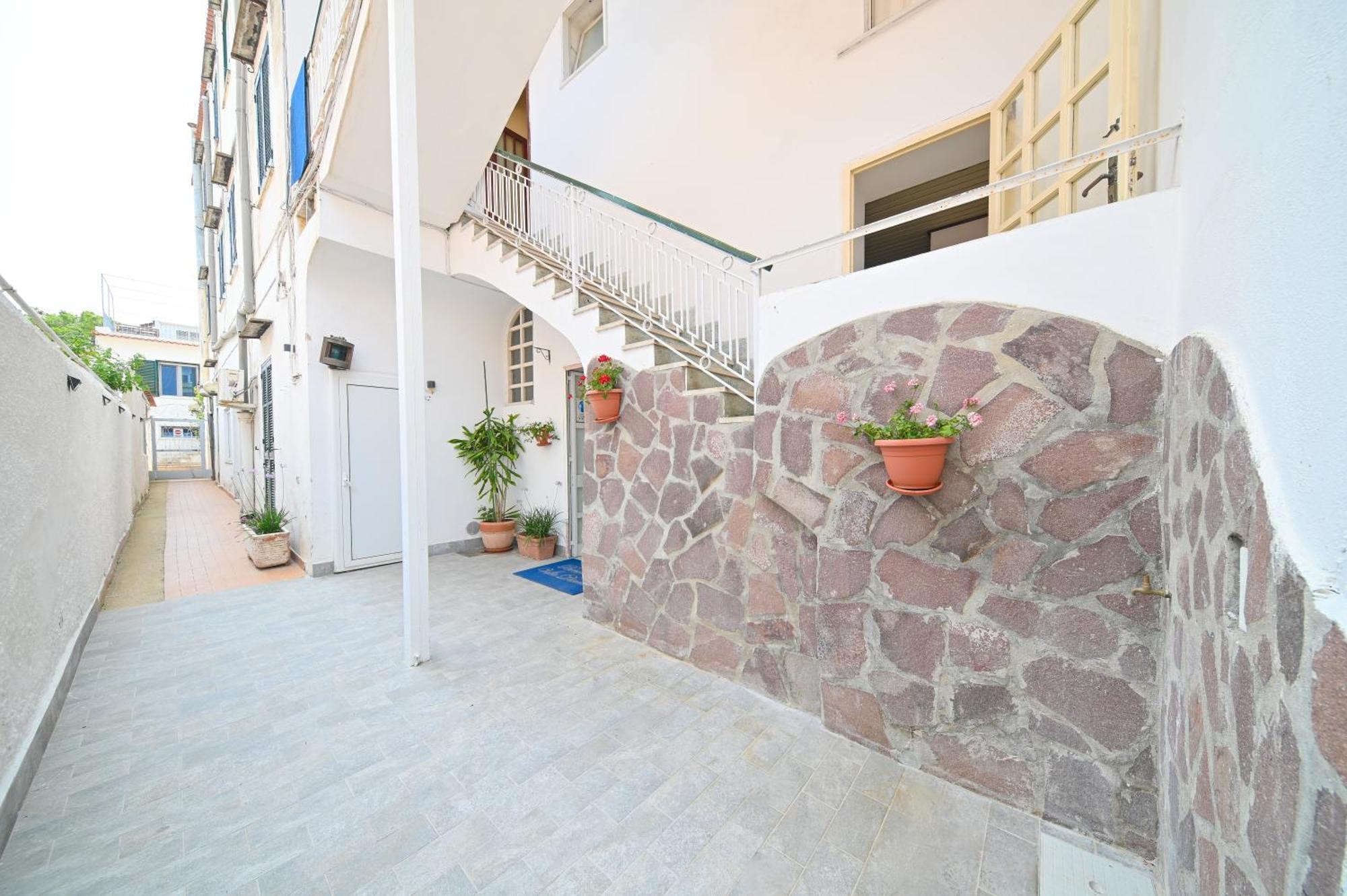 Villa Diana - Beach & Rooms Ischia Eksteriør bilde